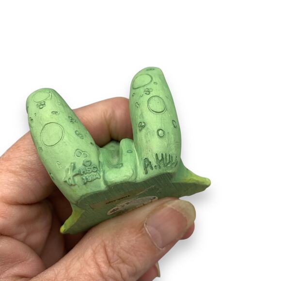 Sprogz Sad Boy Tear Crying Frog 1994 Figurine Resin Tadpole Baby Hall Teary Eye - Picture 5 of 7